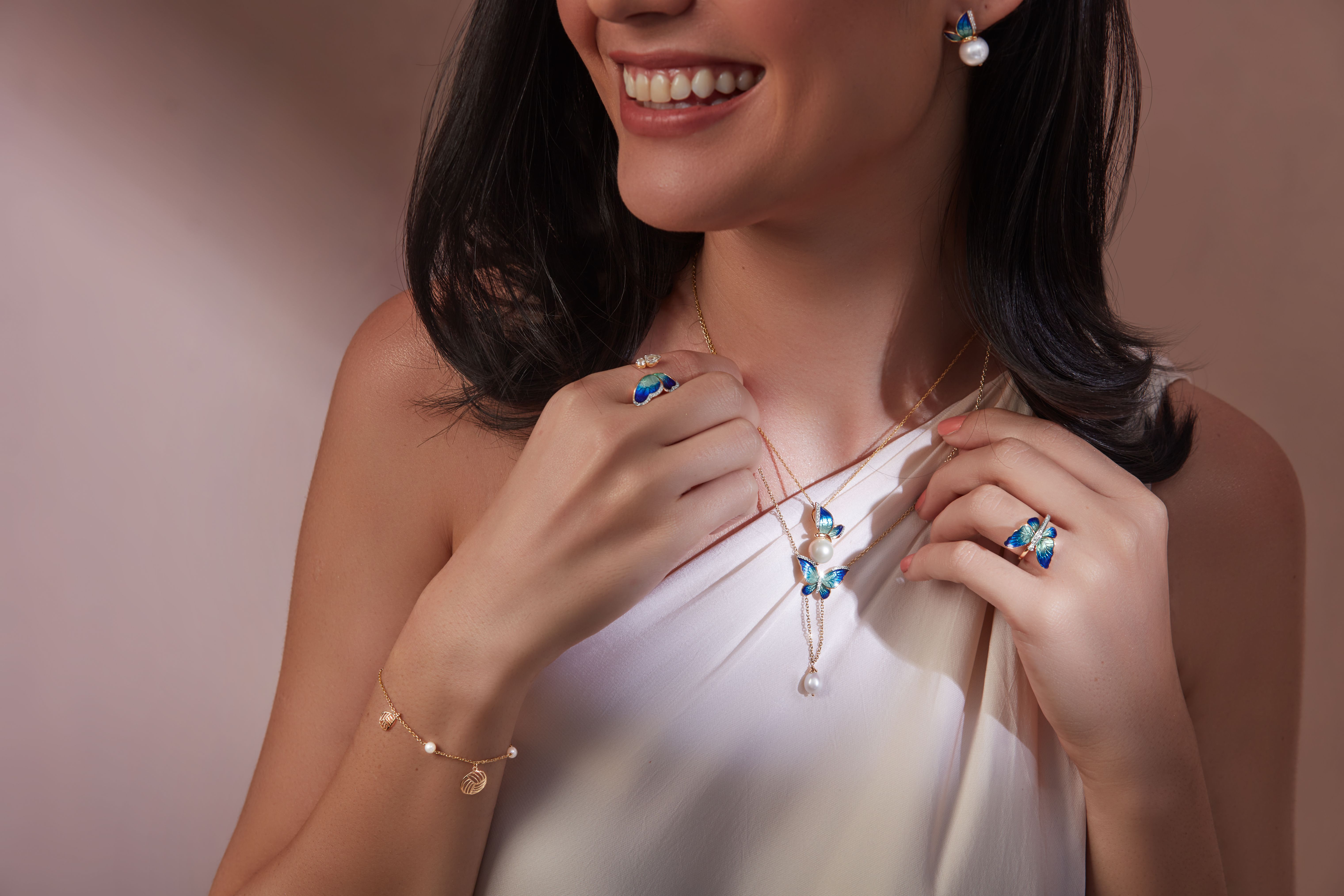 Silvia Love Knot Diamond Ring | Fancy Diamond & Gold Ring | CaratLane