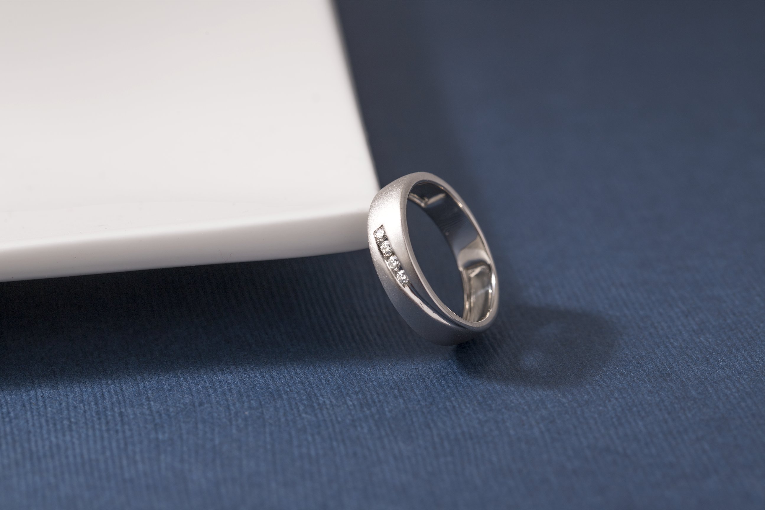 Dapper Style Diamond Ring For Men | Radiant Bay-vachngandaiphat.com.vn