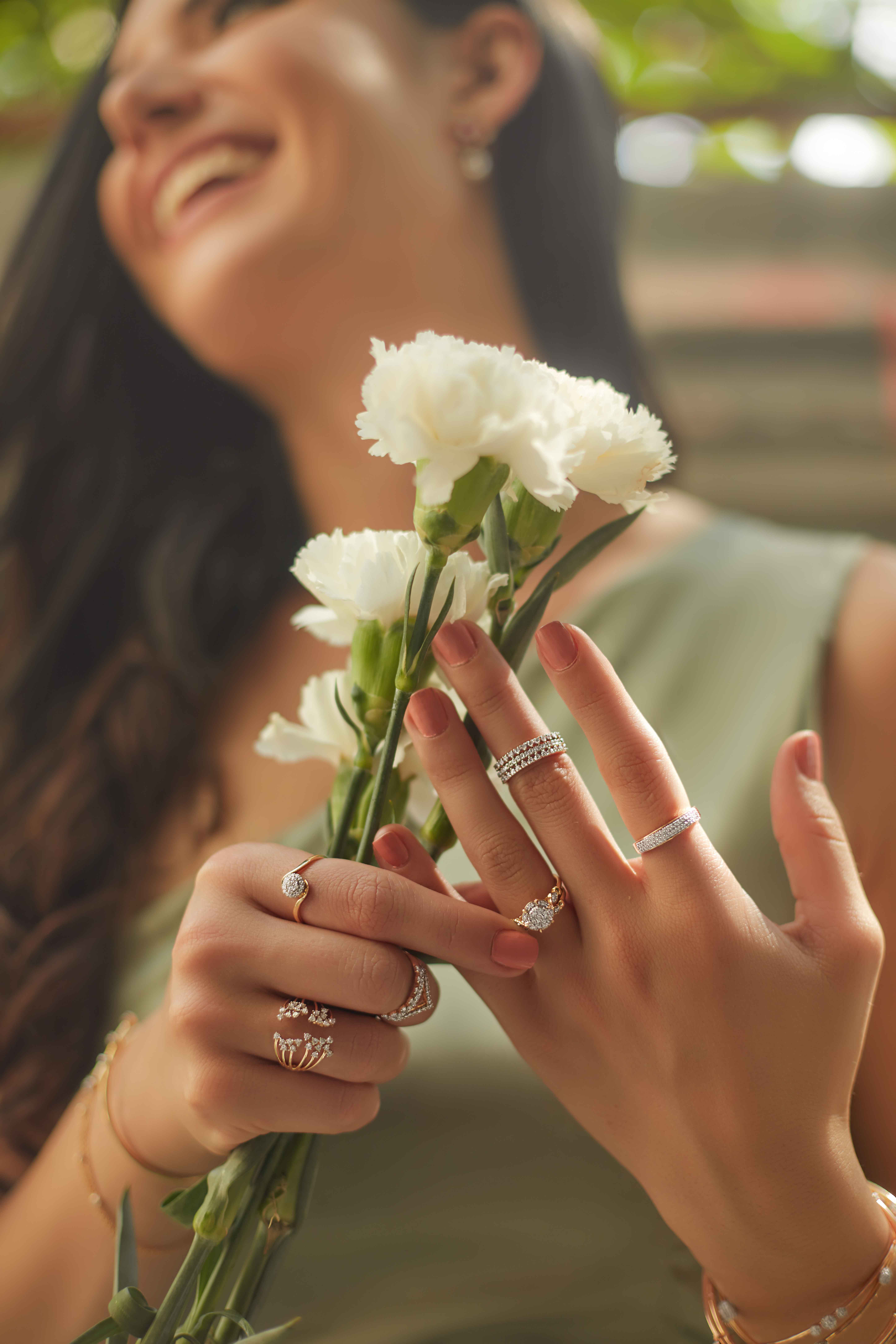 Tangled Heart Diamond Ring | Radiant Diamond Ring For Love | CaratLane