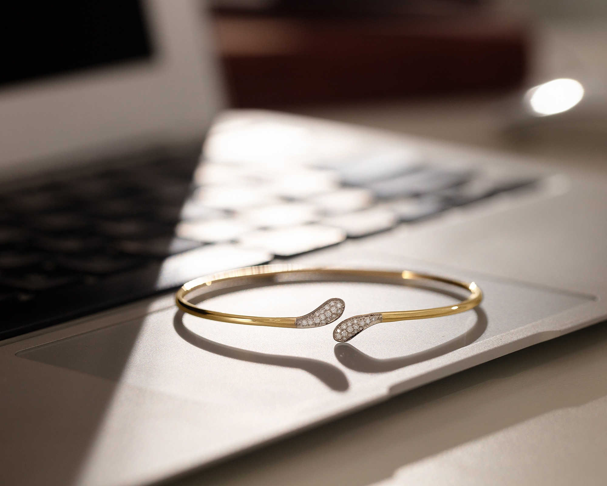 Share the Love Top 10 Meaningful and Affordable Gifts for Your