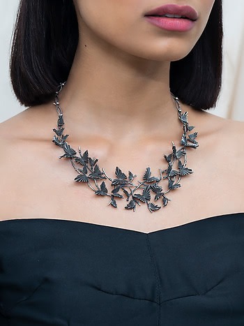 Oxidised Chasing My Burning Passion Necklace in 925 Silver
