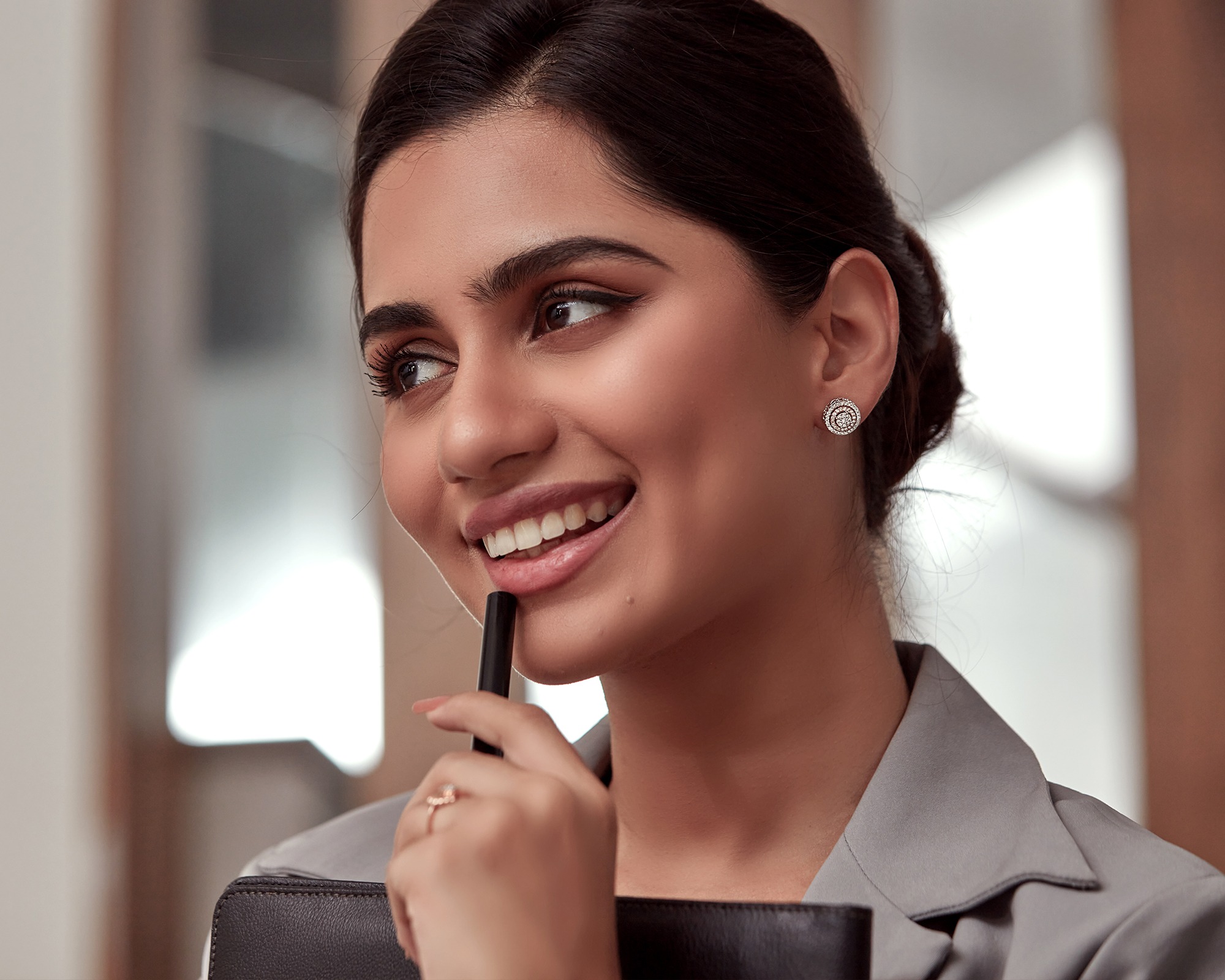 10 Tips to Shine with Office Wear Jewellery for Women CaratLane