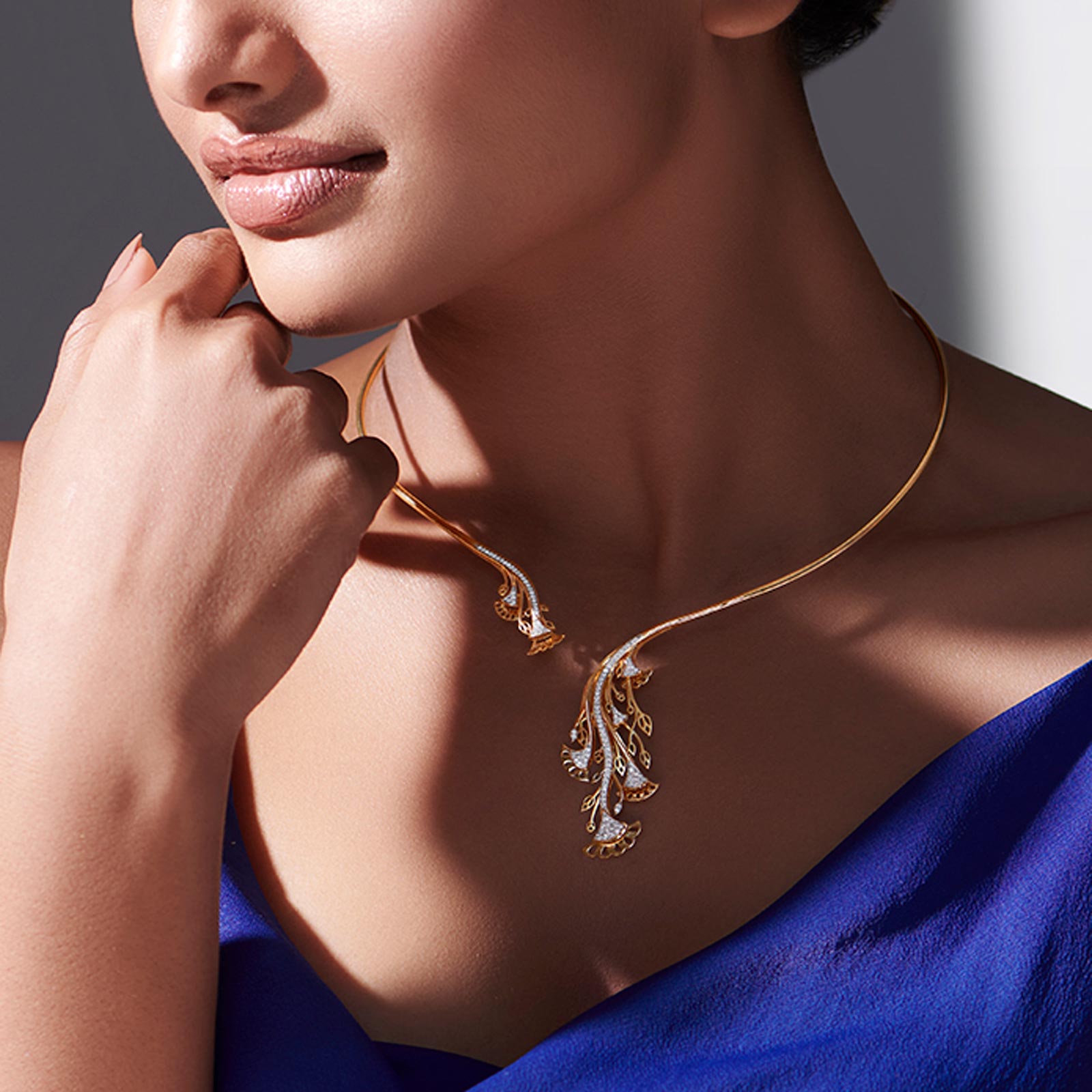 Alluring Cluster Necklace