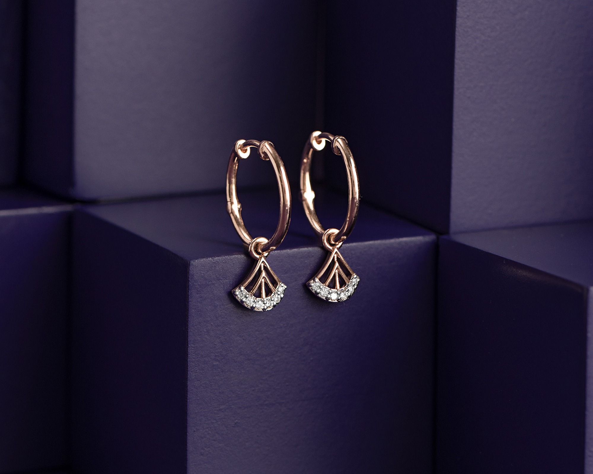stylish daily wear gold earrings