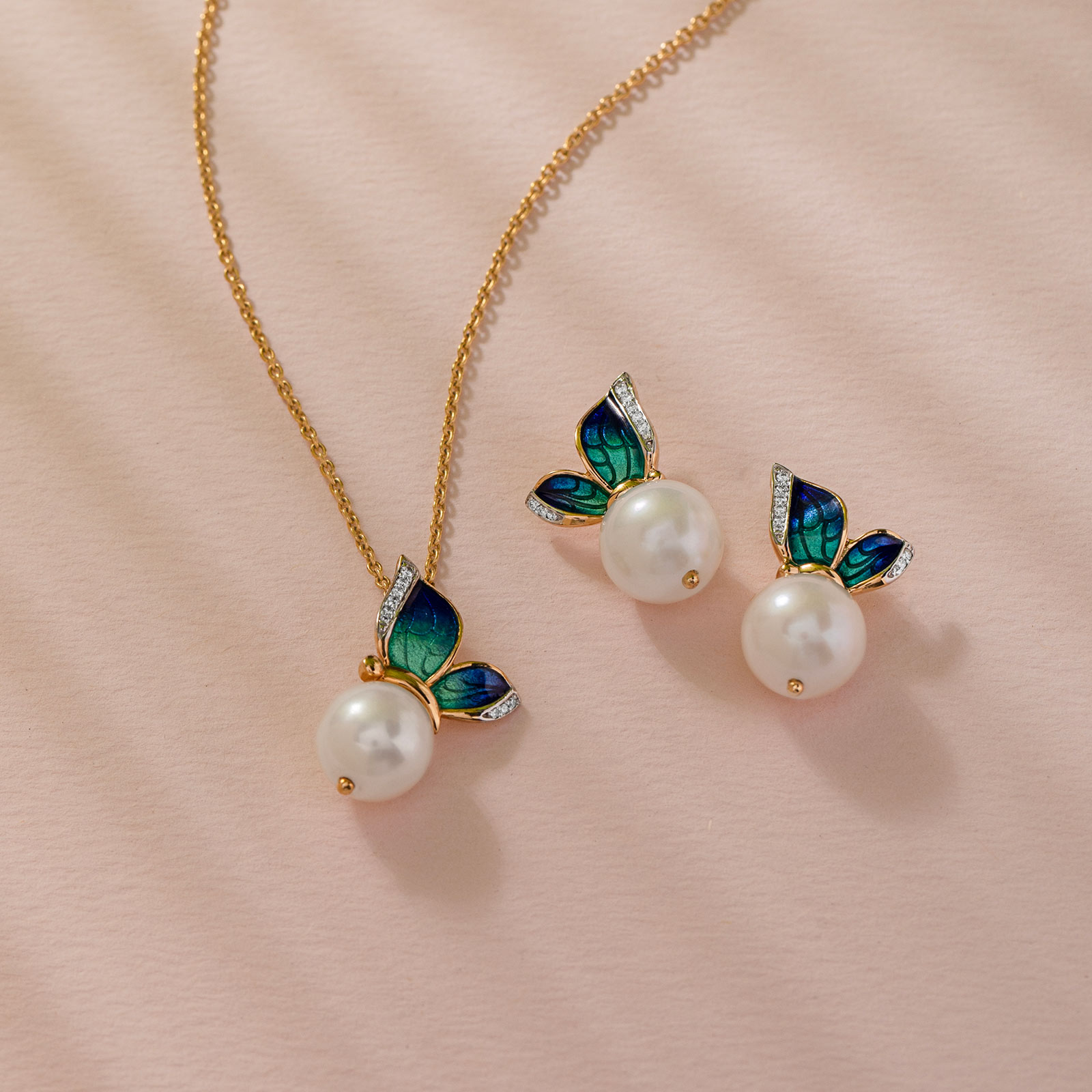 Perched Blue Butterfly Matching Set