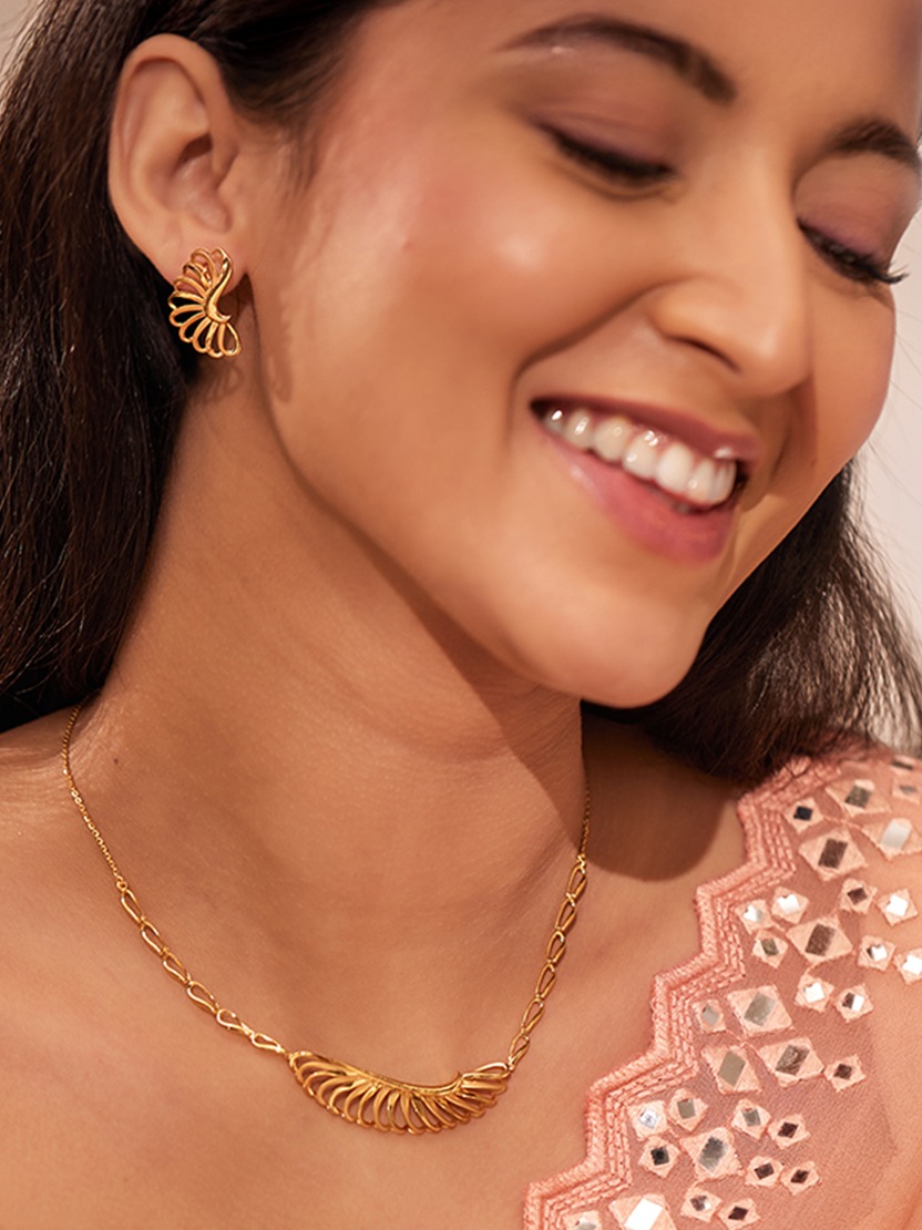gold pendant set