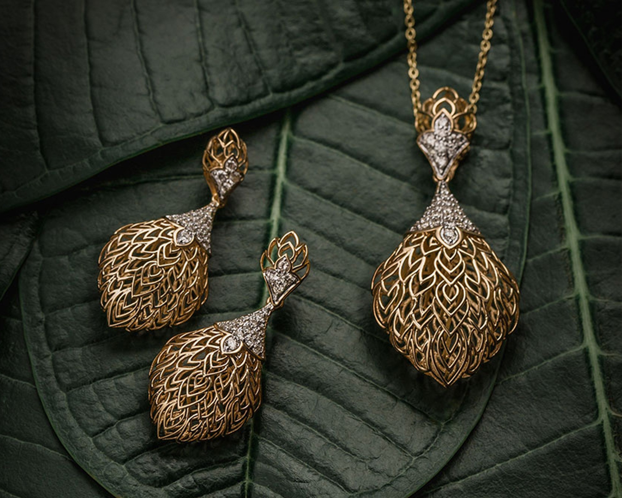 CaratLane Diamond Sets