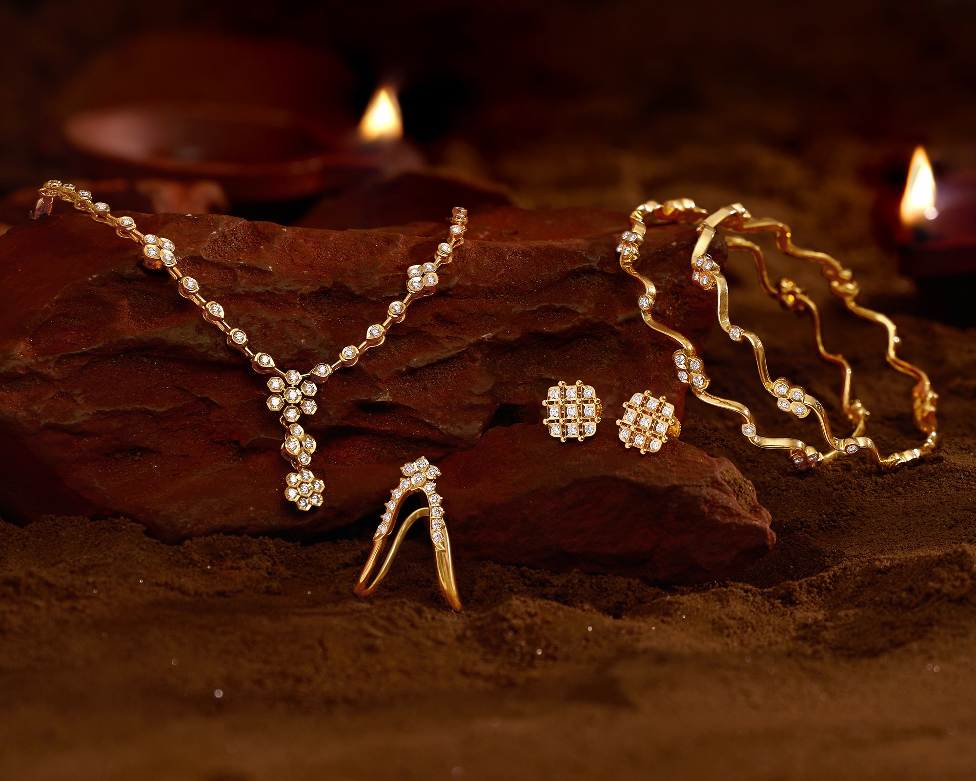 close setting diamond jewellery in 22k gold