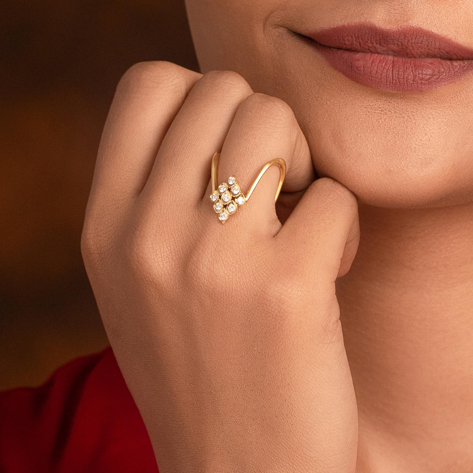 Kavarcci 22k Gold and Diamond Vanki Ring