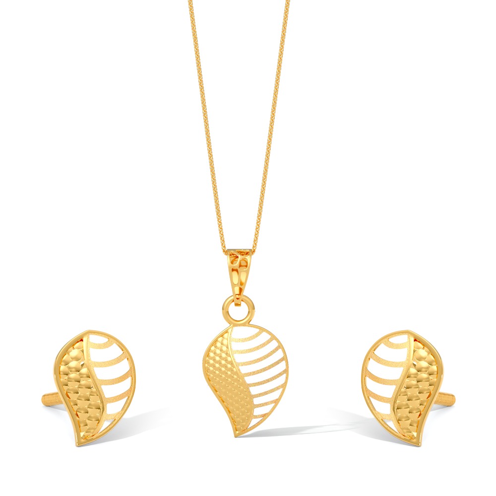 Veda Vibe 22KT Gold Pendant Set