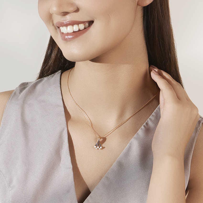 Ganora Wave Gemstone Pendant