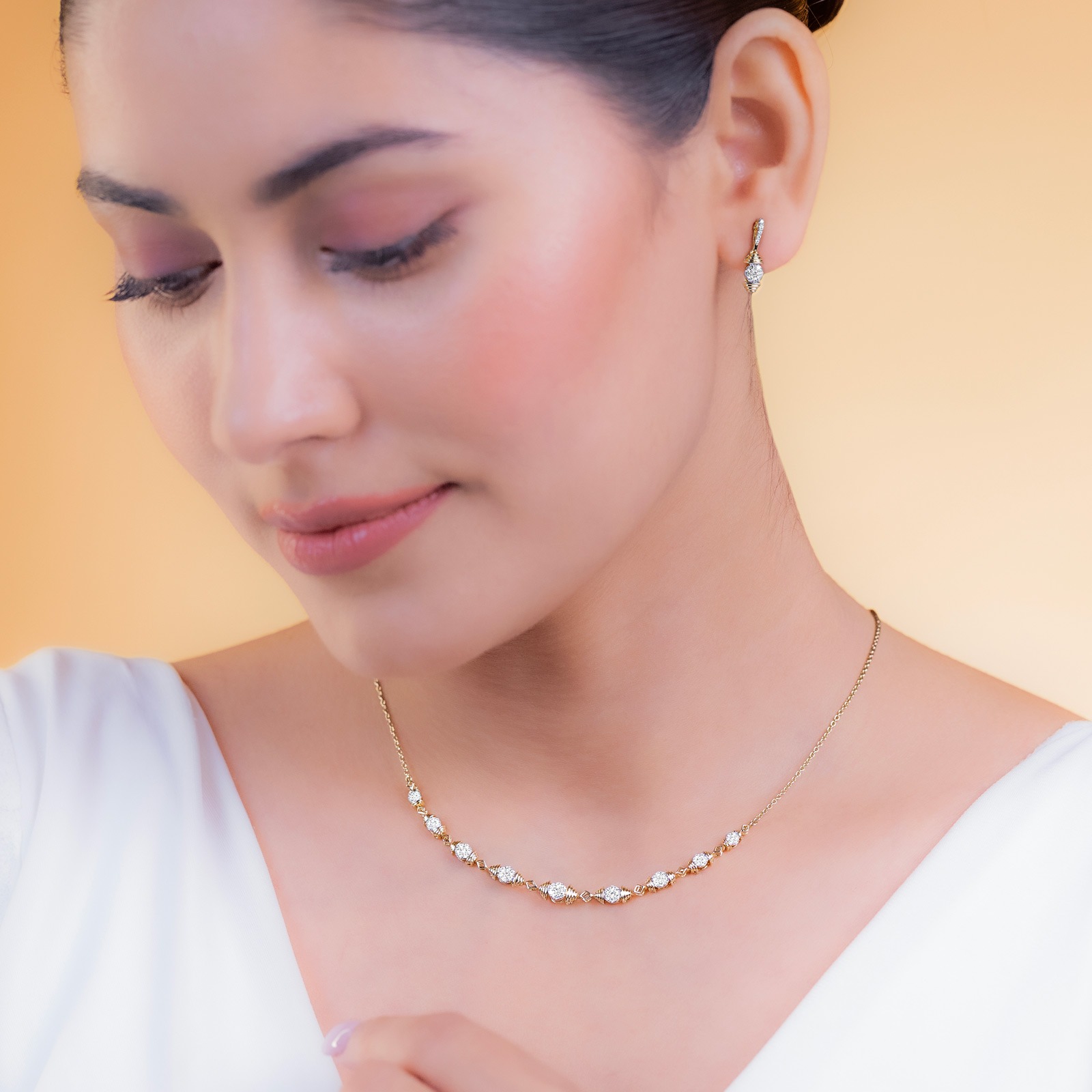 Divine Dazzle Diamond Necklace Set