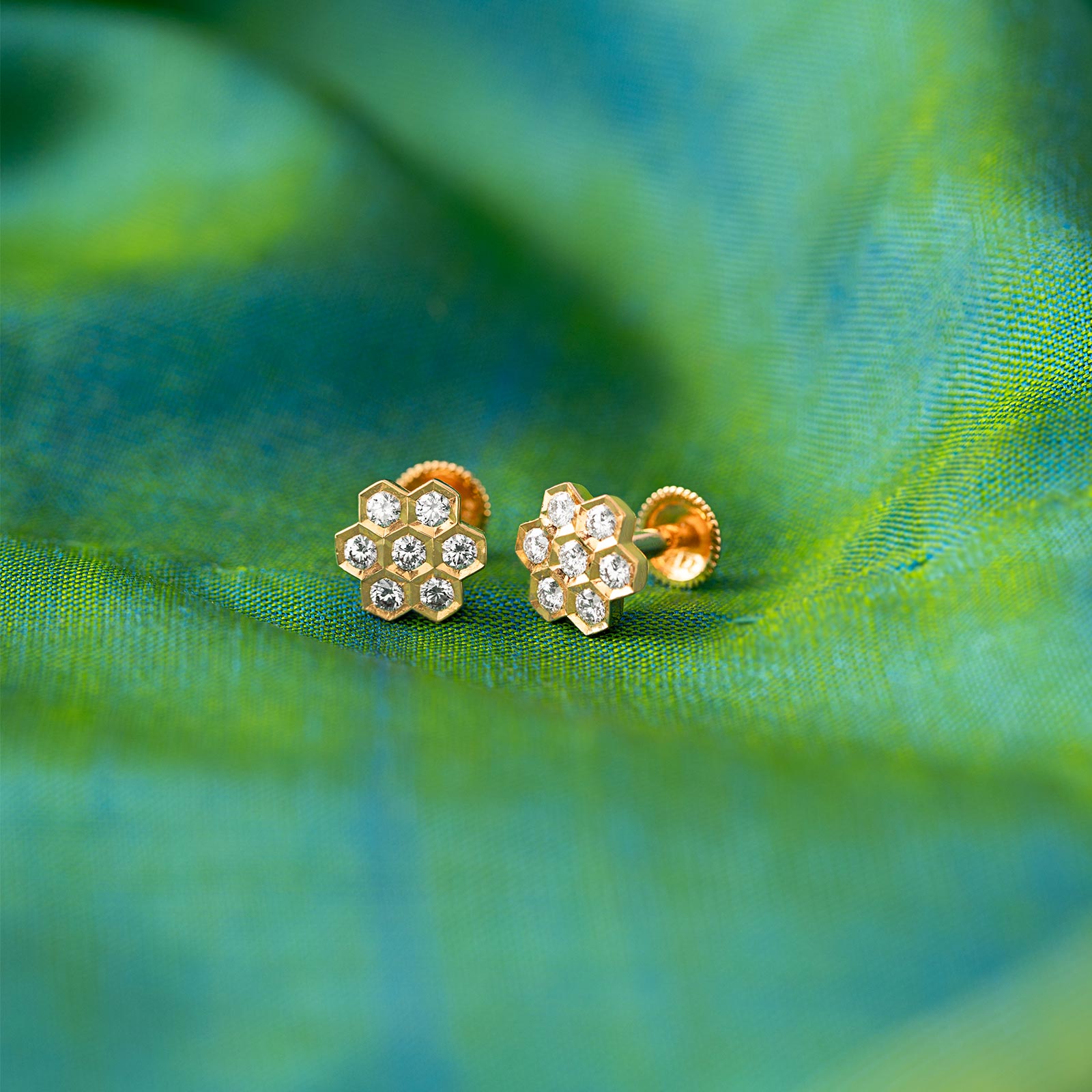 Elu 22k Gold and Diamond Stud Earrings
