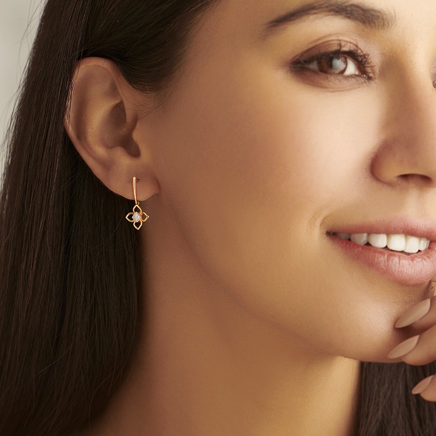 Cute Floret Diamond Drop Earrings