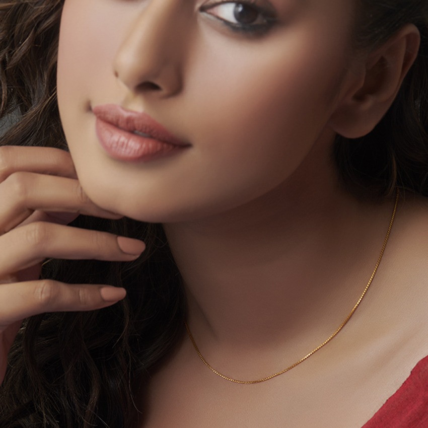 Radhika Fancy Box 22KT Gold Chain