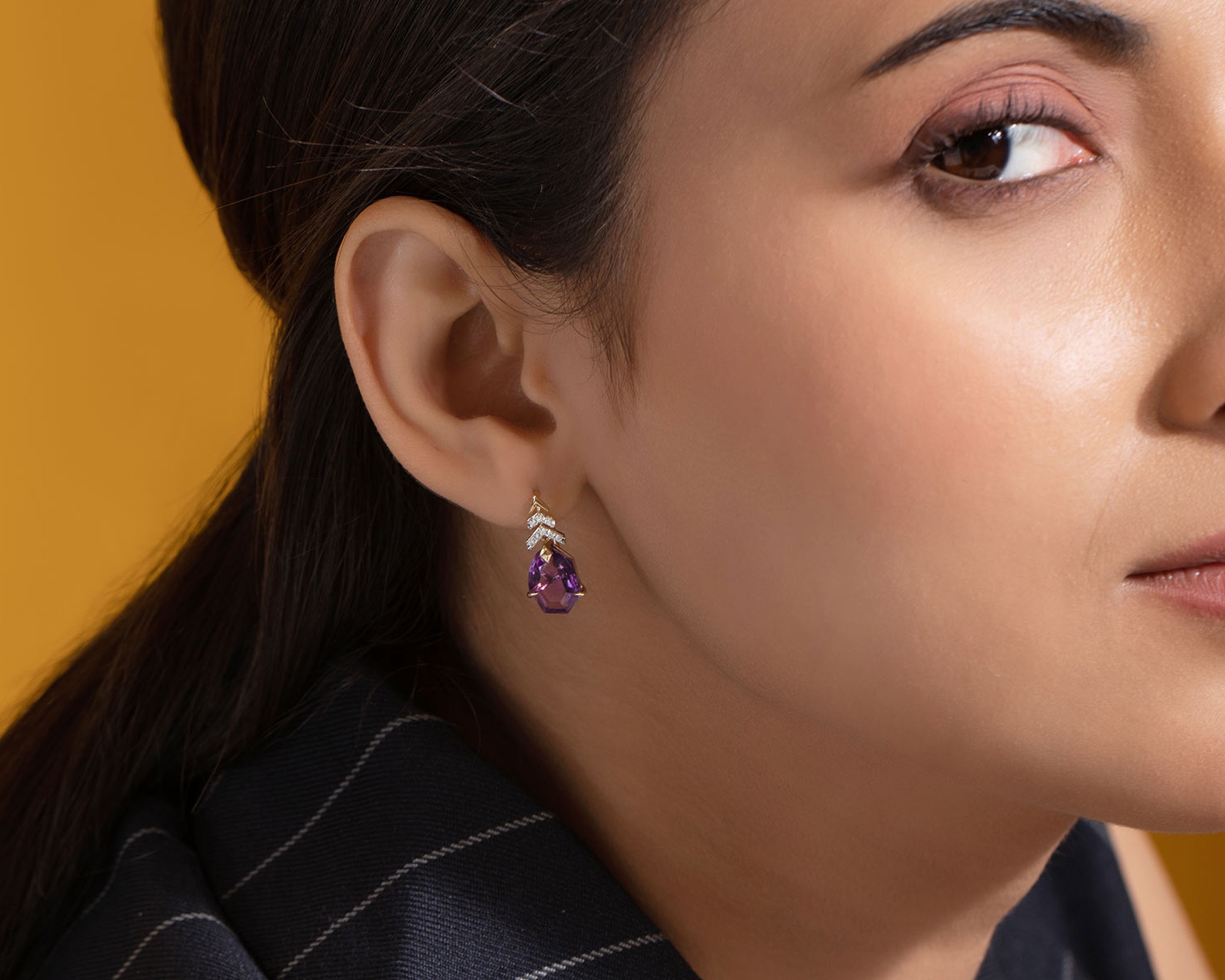 colourful jewellery for Holi