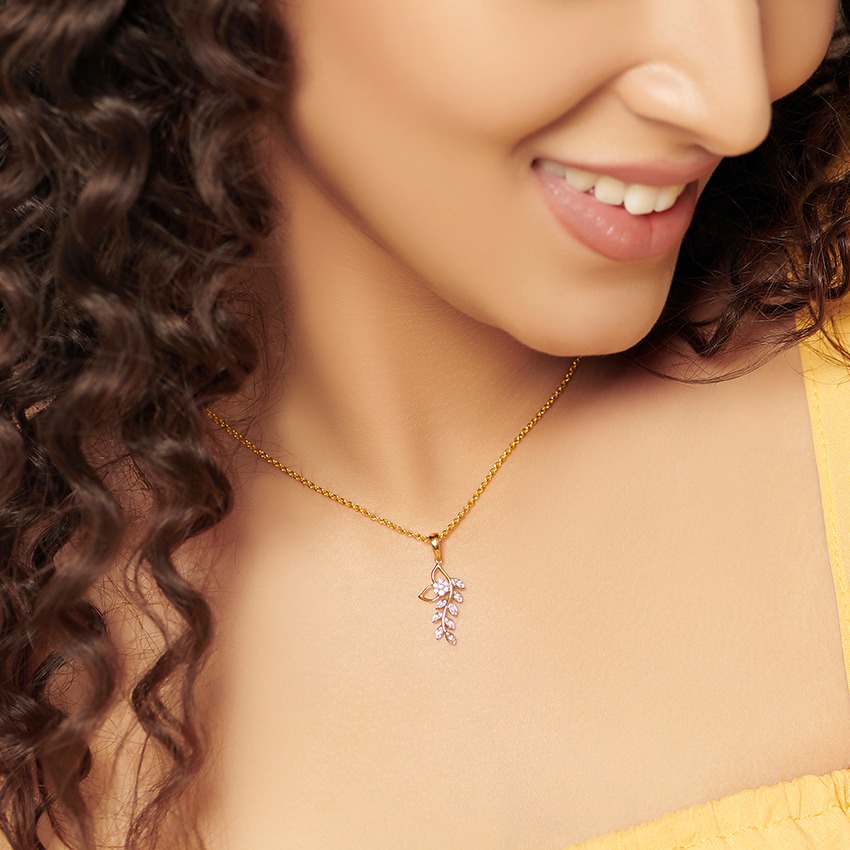 Classic Leaves Diamond Pendant