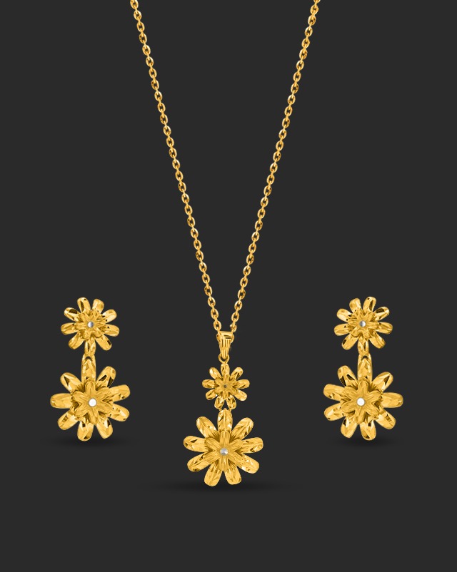 Bloom 22Kt Gold Pendant Sets