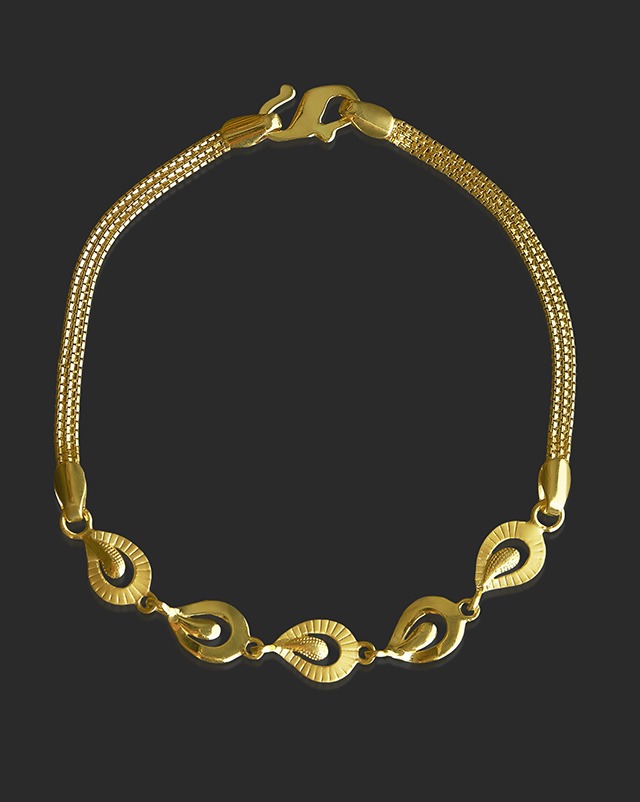 Tarika 22KT Gold BRACELET