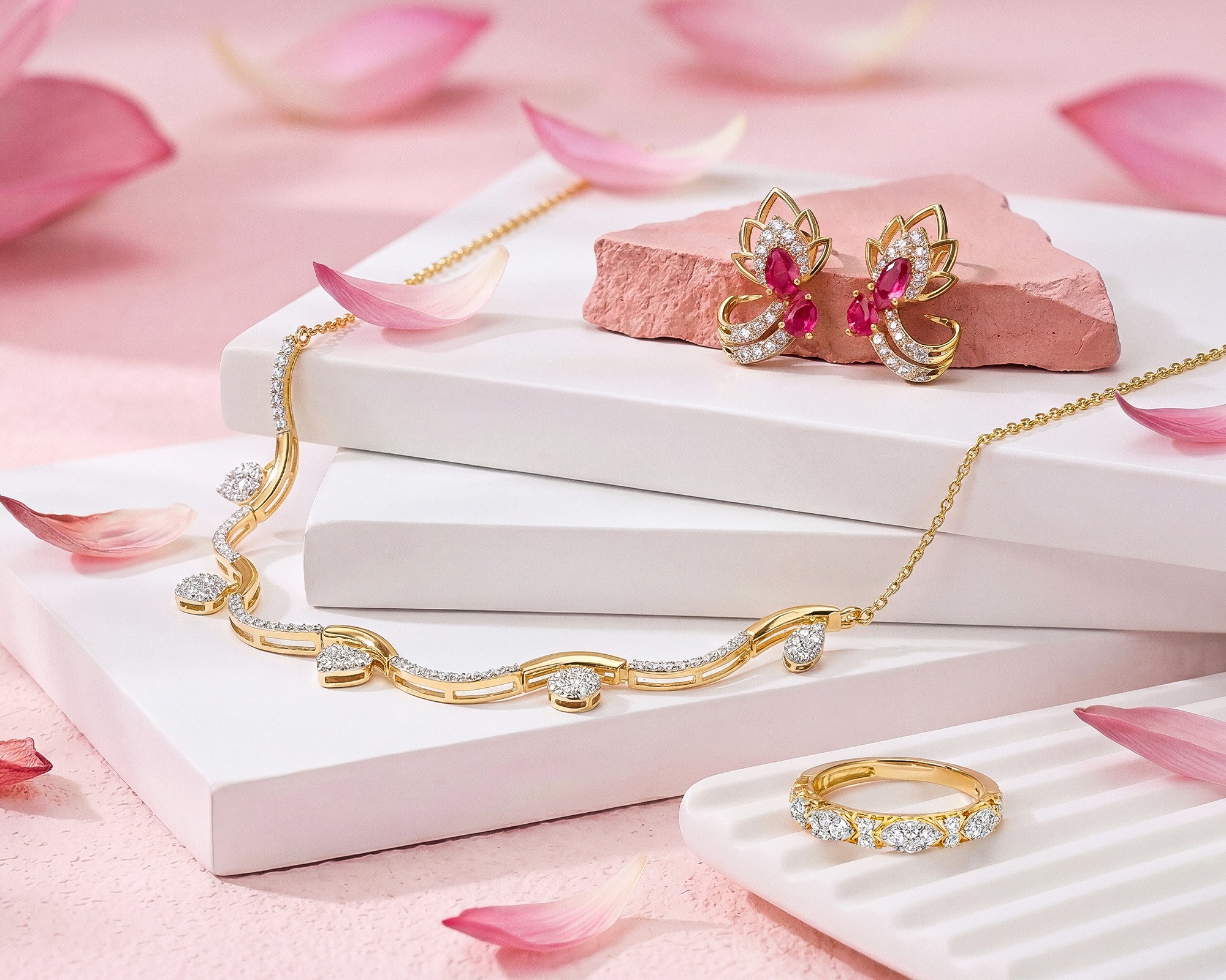 auspicious day to buy gold