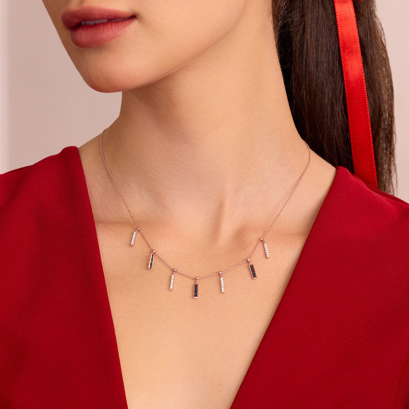 Moving Fringe Gemstone Necklace