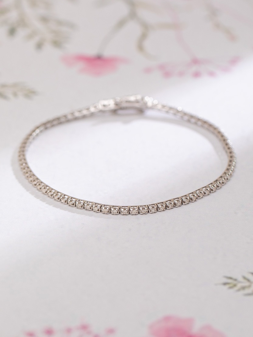 ladies diamond tennis bracelets