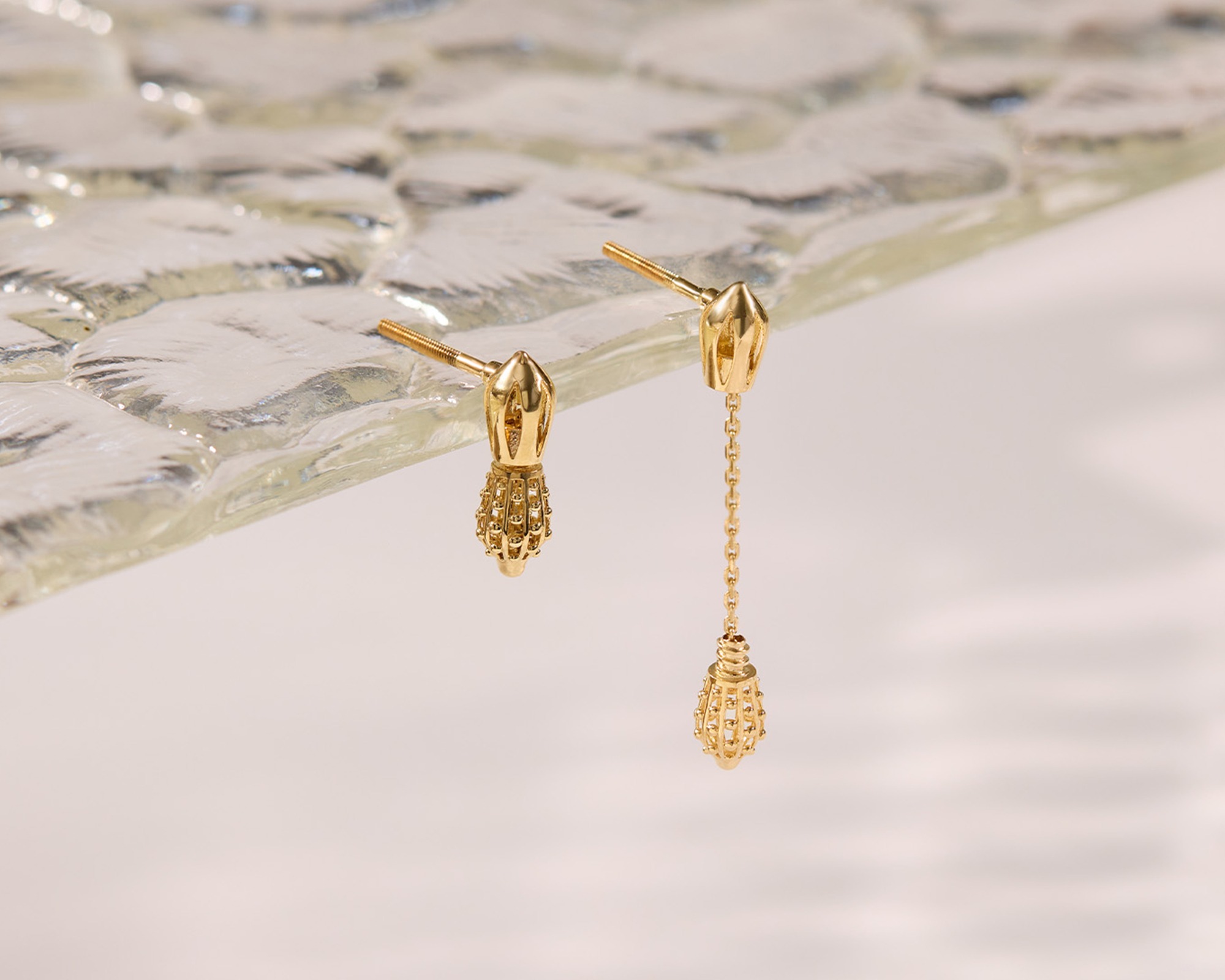CaratLane Twist Collection