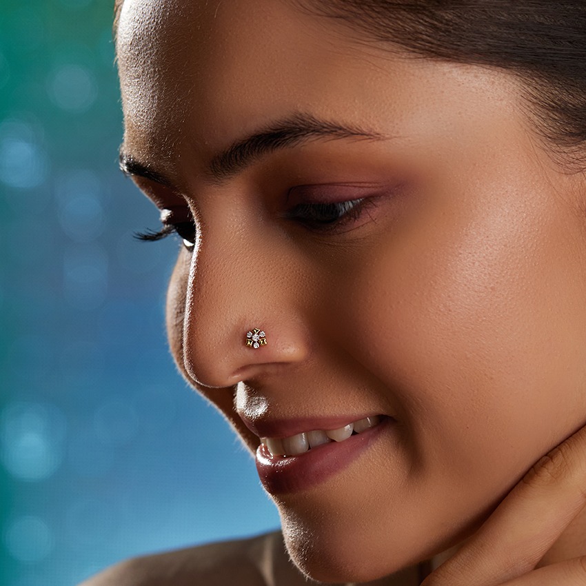 Soft Gleam Diamond Nose Pin