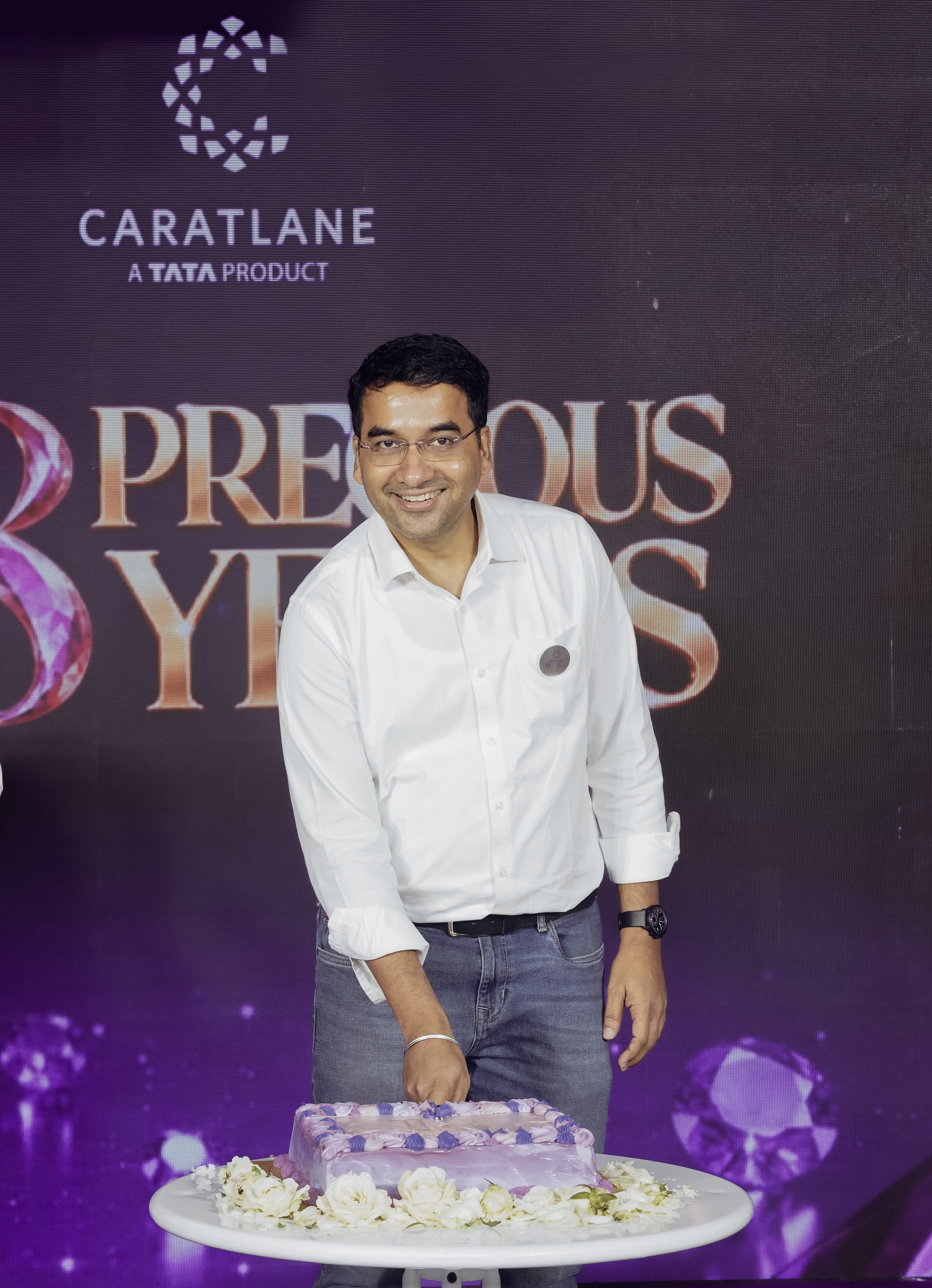 CaratLane Sets Guinness World Record with 467 Cakes