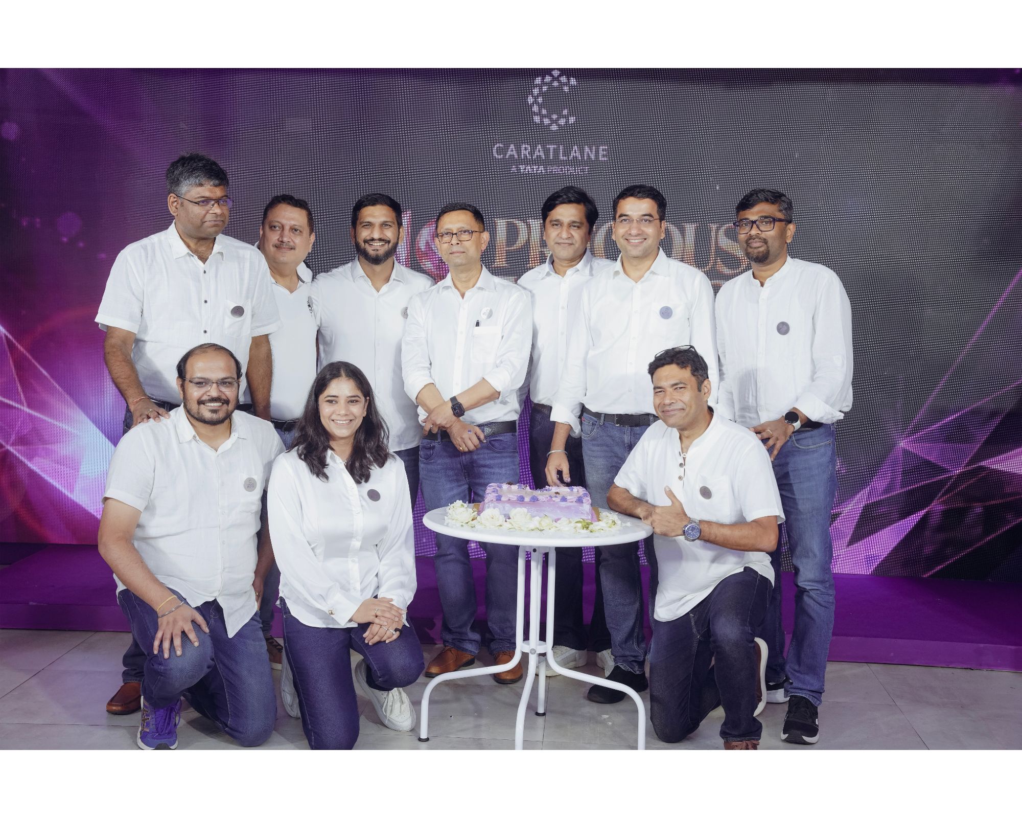 CaratLane Team Celebrates Guinness World Record
