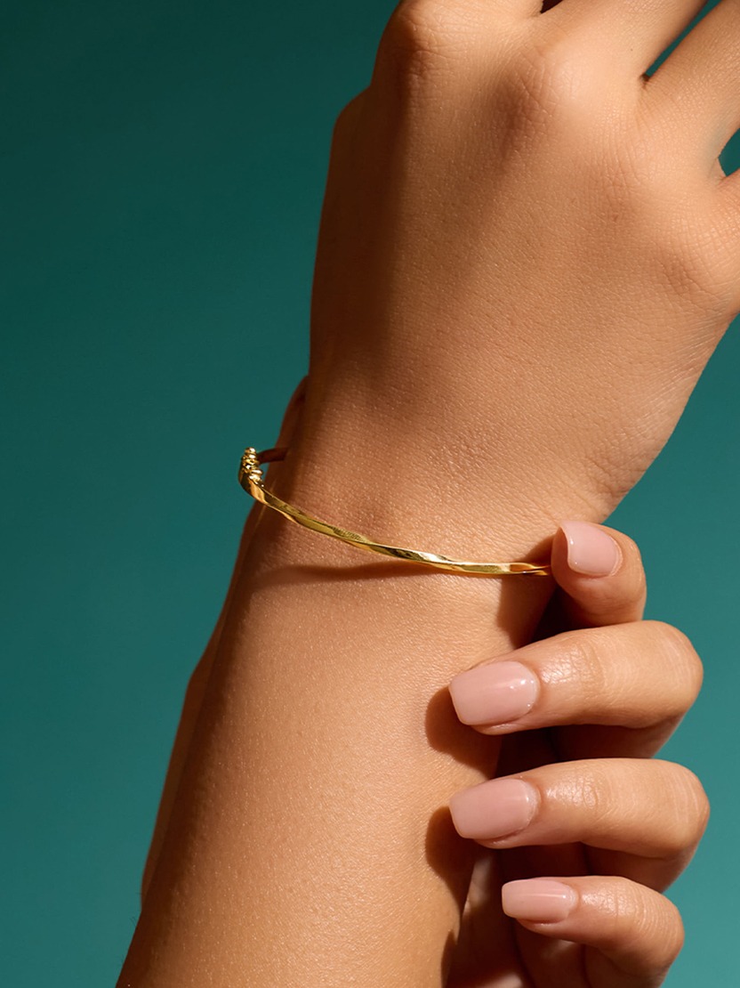 stylish bangles for girls